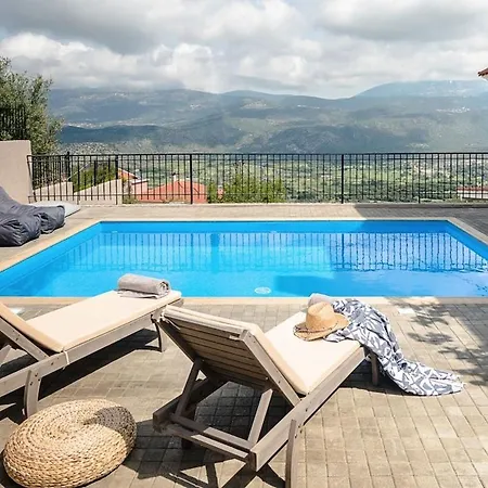 Villa Luna Efl