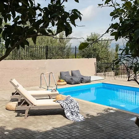 Luna Villa *